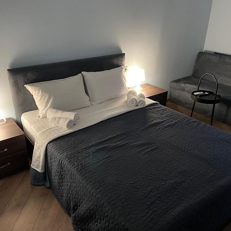 Yerevan Downtown Luxe Apartamento Exterior foto