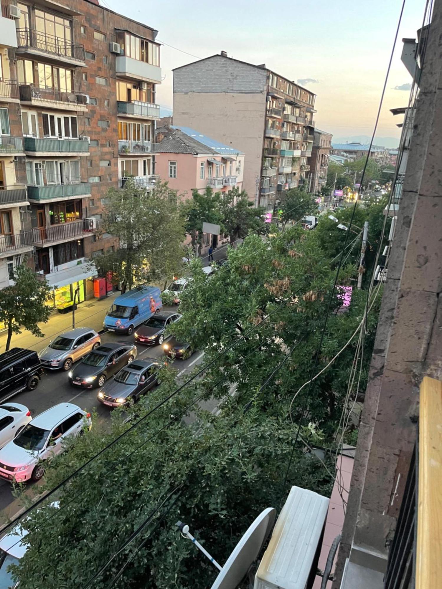 Yerevan Downtown Luxe Apartamento Exterior foto